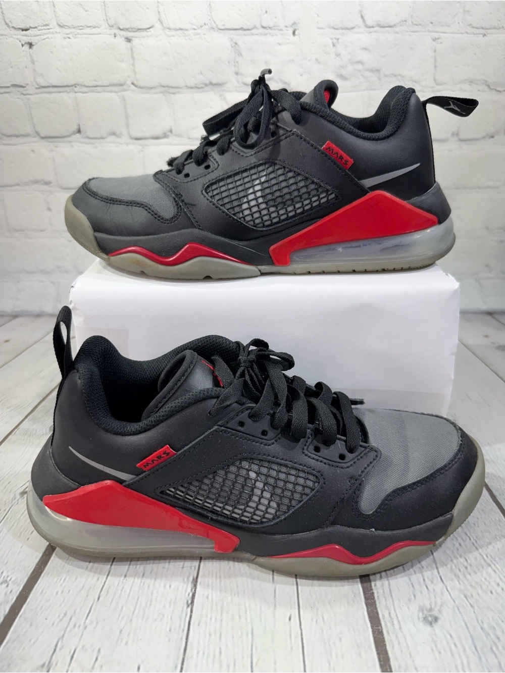 Nike Air Jordan Mars 270 Low “Bred” Youth Size 6.5 Black & Red BB Shoes Sneakers